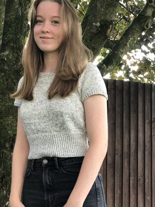Cool Cropped Top - Free Top Knitting Pattern For Women in Paintbox Yarns Metallic DK