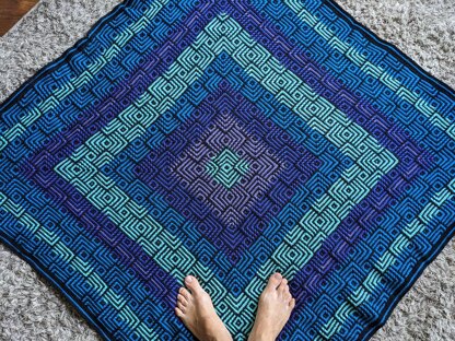 Going Round in Squares Blanket