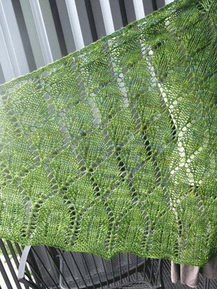 Leaves Shawl