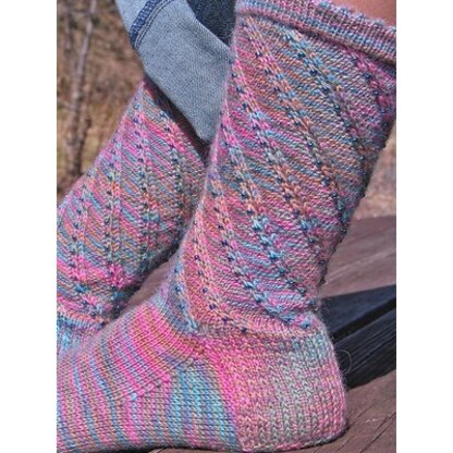Nelkin Designs Whirling Socks PDF