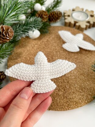 Christmas dove no sew crochet pattern Bird friendship ornament Amigurumi pattern