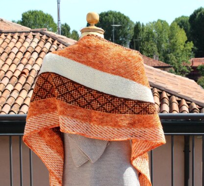 Autumn Fades Shawl