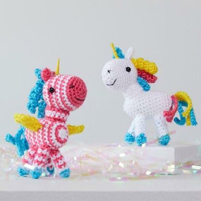 Sparkle & Shimmer Crochet Unicorn in Red Heart Amigurumi - LM6288 - Downloadable PDF