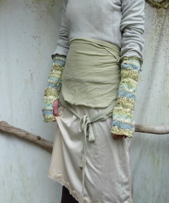 Inner Wild Waterlily Arm Warmers