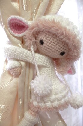 Amigurumi lamb Girl