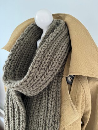 Sunday Girl Merino Scarf