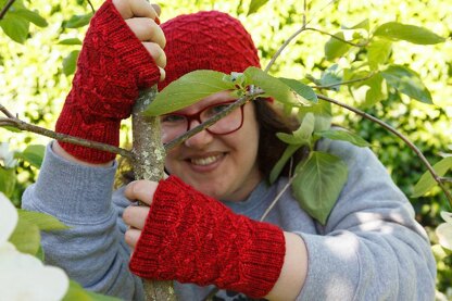 Rose Jam Mitts