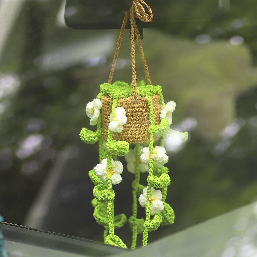 Daisy Potted Car Hanging Plant | LoveCrafts