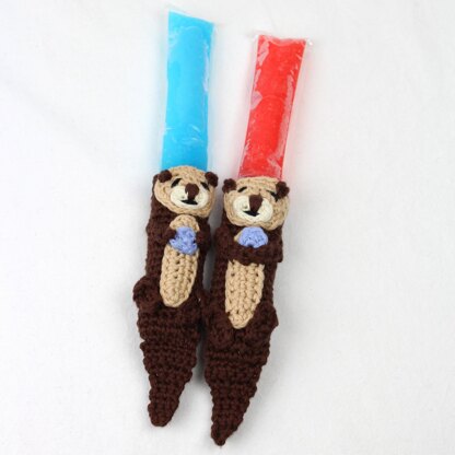 Otis the Otter Freezer Pop Cozy