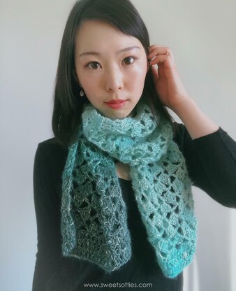 Jade Pool Spring Scarf