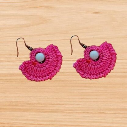 Crochet half circle earrings