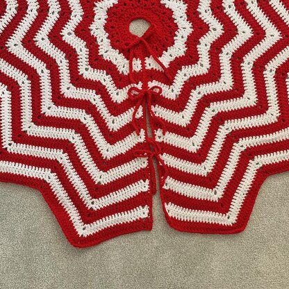 Chevron Christmas Tree Skirt