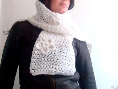 Button Up Crochet Scarf