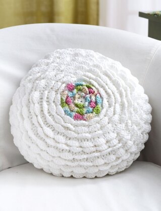 Ruffles Pillow in Bernat Handicrafter Cotton Solids