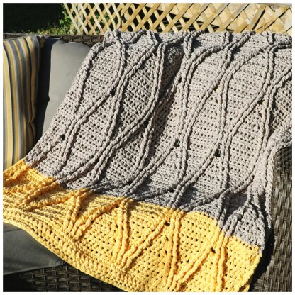 Bulky & Quick Cabled Blanket