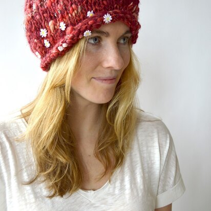 Relaxed Rolled Edge Beanie in Knit Collage Daisy Chain