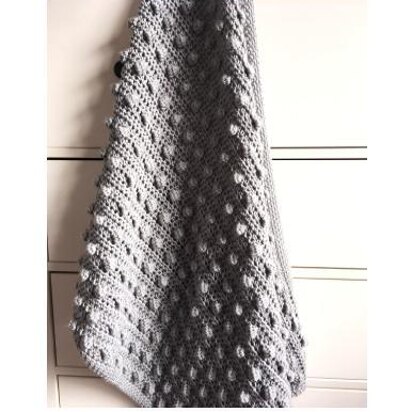 Easy and Quick Modern Bobble Blanket pattern by Melu Crochet