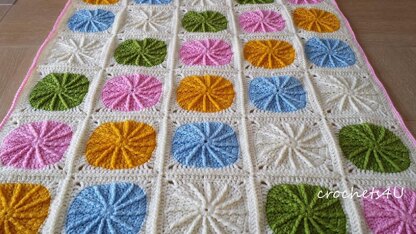 Circles baby afghan