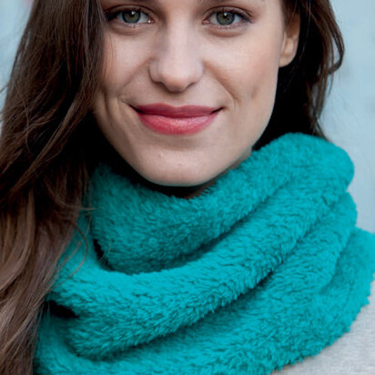 Neck Warmer in Katia Velour - 8020_157 - Downloadable PDF