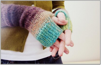 Camp Out Fingerless Mitts