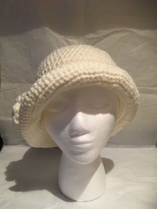 1920’S CLOCHE HAT - seamless Lana Grossa Mille II