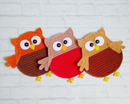 328 Owl decor or potholder