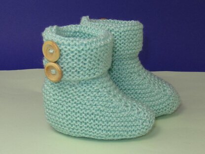 Easy Baby 2 Button Garter Stitch Booties