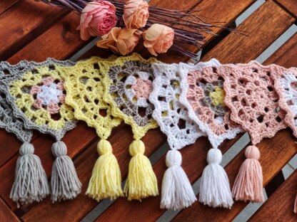 Maia crochet bunting