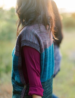 Drifter Colourblock Poncho in SweetGeorgia Superwash Worsted - VOL6.2 - Downloadable PDF