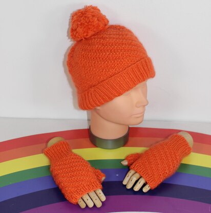 Toddler and Child Aran Swirl Bobble Beanie Hat & Gloves