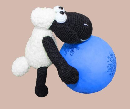 Crochet Shaun the Sheep