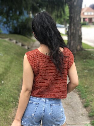 Crochet Summer Top: The Easy Peasy Crochet Top - KnitcroAddict