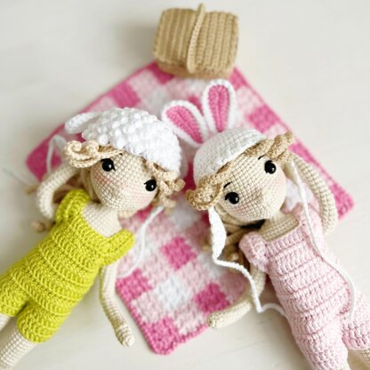 Amigurumi doll, amigurumi pattern, crochet doll, crochet doll clothes, Easter picnic