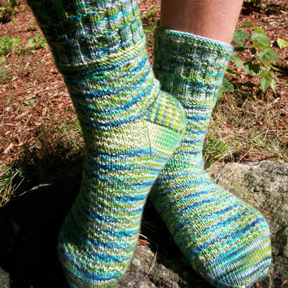 Steppingstone Fiber Creations Northampton Beat Socks PDF