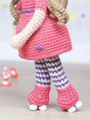 Katy the roller skater Crochet pattern by Tremendu