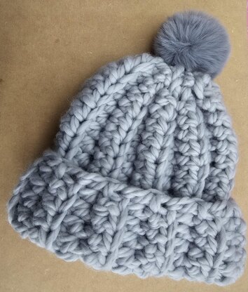 Beginners chunky bobble beanie