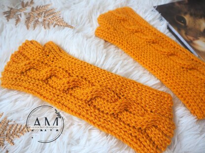 3D cables knit-look gloves