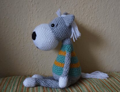 Crochet Pattern Horse Lenni!