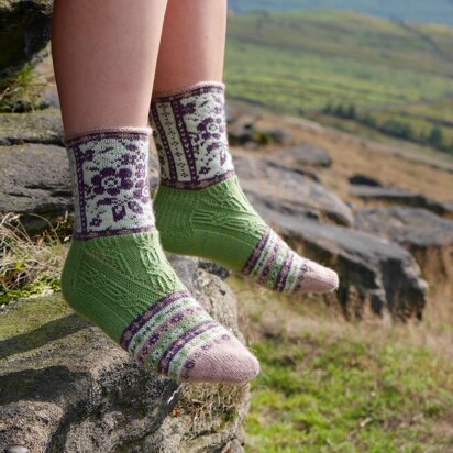 Frostfires - knitting pattern