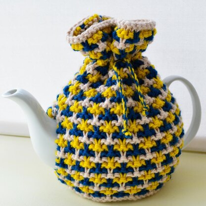 Textured Tweed 4 Cup Teapot Cosy Knitting Pattern.