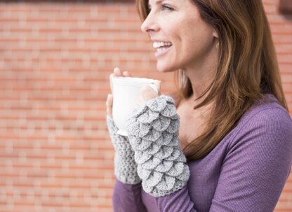 Crocodile Stitch Fingerless Mitts