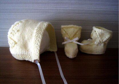 Little Darling Bonnet & Booties Set