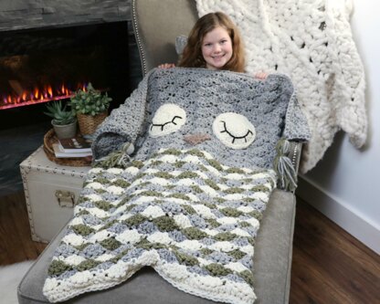 Sleepy Owl Cocoon Blanket