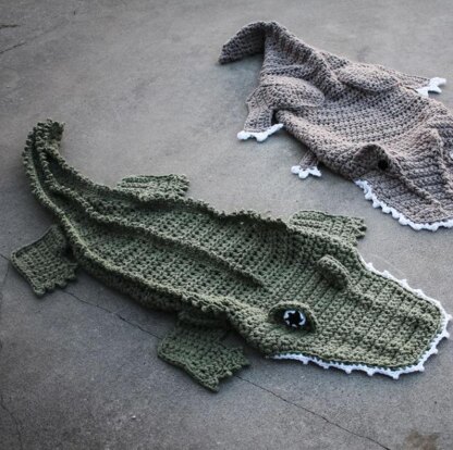 Bulky & Quick Alligator Blanket