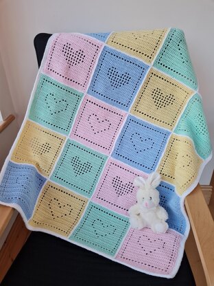 Patchwork Hearts Filet Blanket