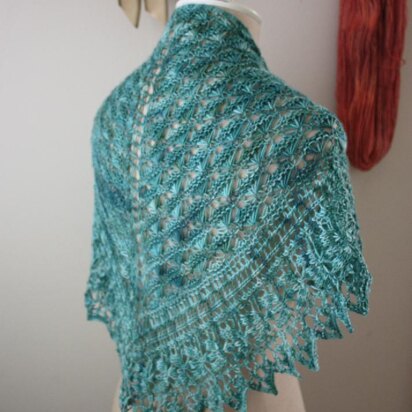 Soleil Lace Shawlette