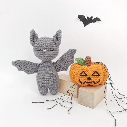 Crochet Halloween bat and pumpkin toy amigurumi pattern