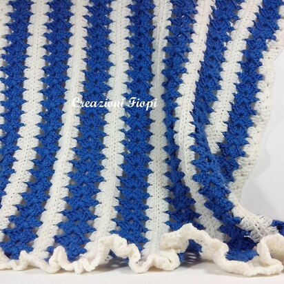 Baby Blanket Blue edge ruffled