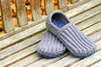 Mens House Shoes the Lazy Day Slipper Crochet pattern by Two Girls Patterns | Knitting Patterns LoveCrafts