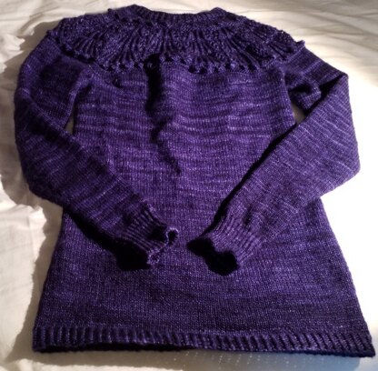 Women's in the round sweater